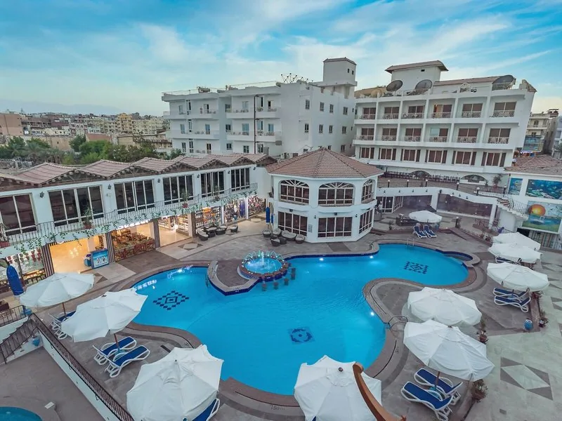 Minamark Beach Resort