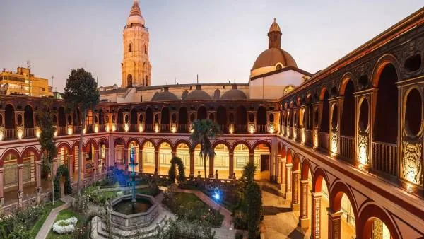 Peru i Bolivija 2027.