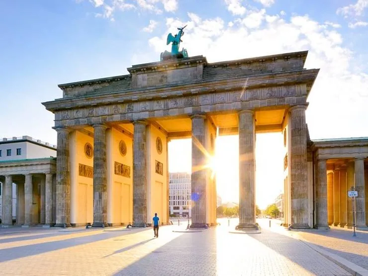 Brandenburška vrata – povijesni simbol Berlina i svjetionik slobode
