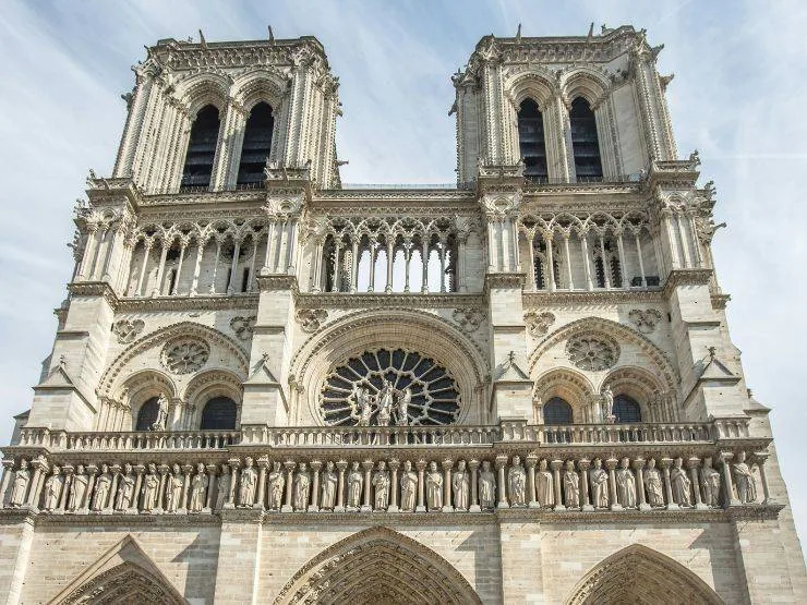 Notre-Dame u Parizu – priča o katedrali koja je nadživjela stoljeća i požare