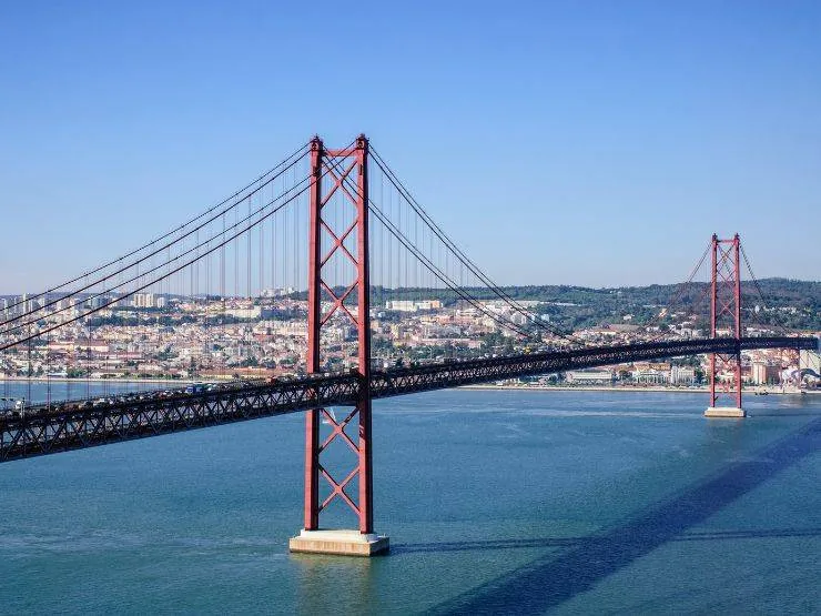 Ponte 25 de Abril – most koji spaja Lisabon i podsjeća na Golden Gate