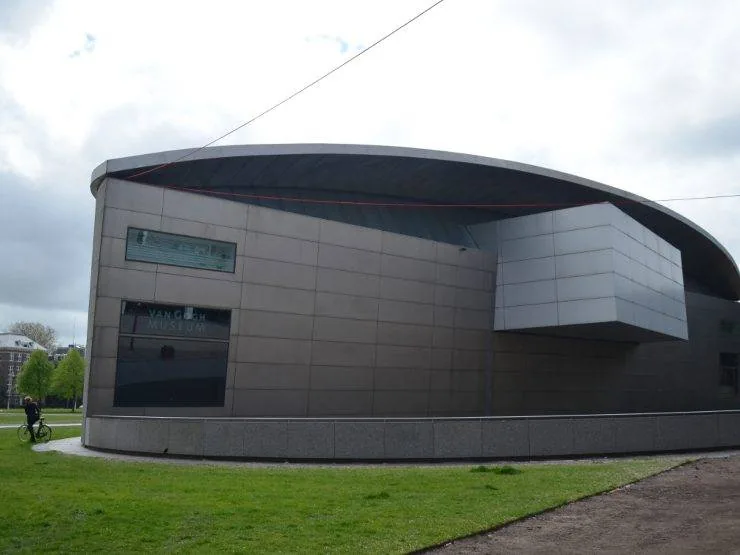 Van Gogh Museum u Amsterdamu: slike, pisma i život slikara