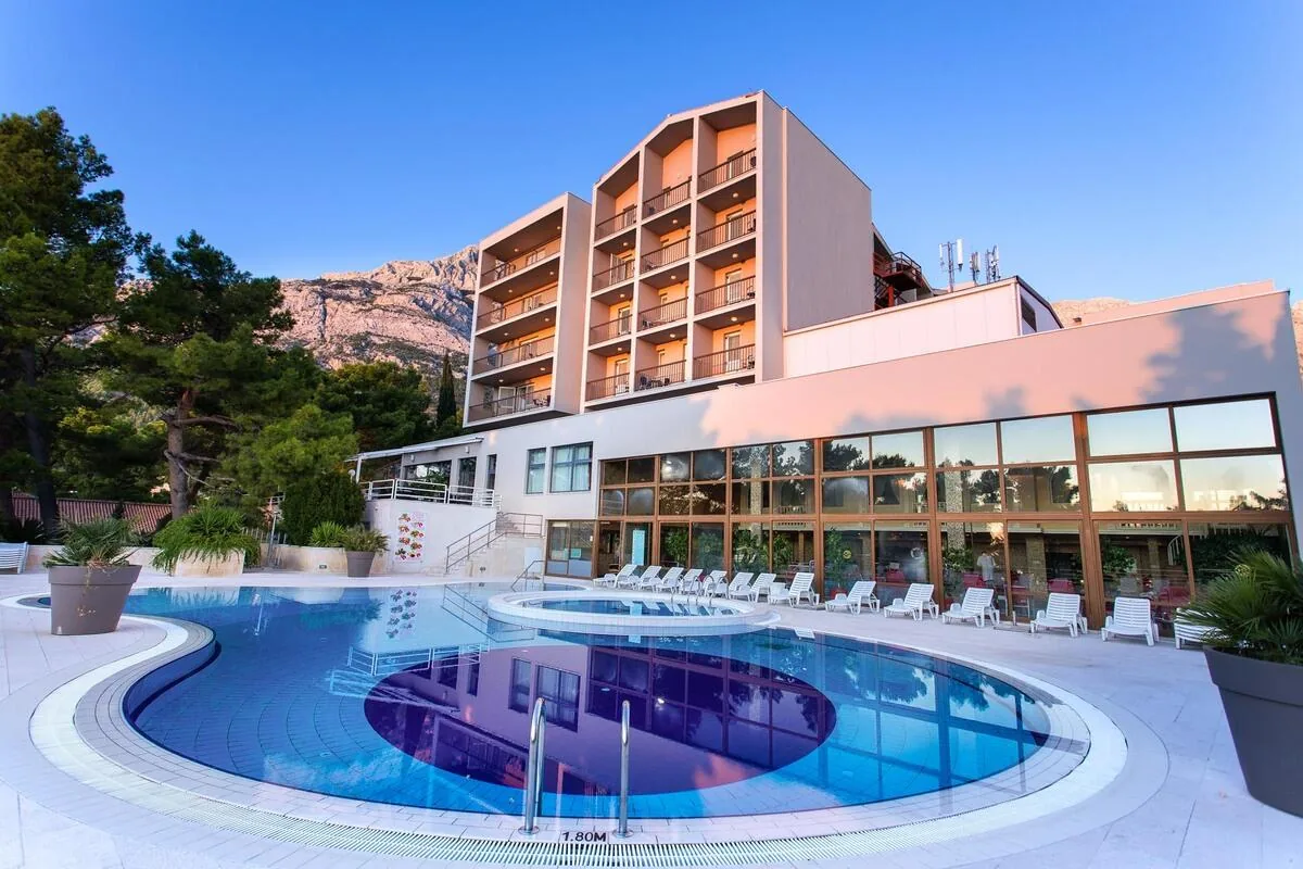 Hotel Horizont Baška Voda 4* – Ljeto 2023