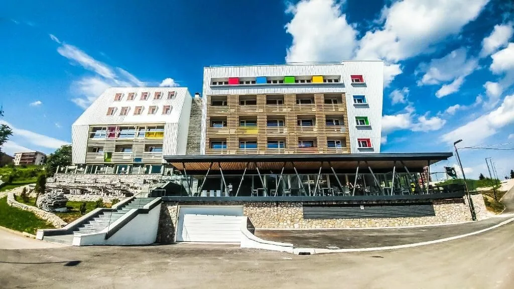 Bjelašnica (Sarajevo), Hotel Han Bjelašnica 4*