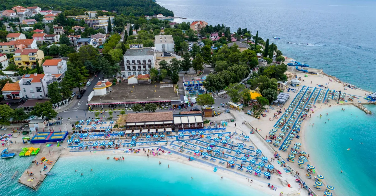 Selce, Hotel i Annex Slaven 3*
