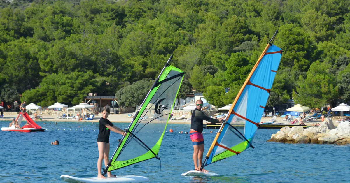 Ljetni sportski kampovi za djecu, Šimuni & Straško