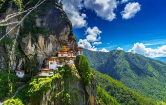 Nepal in skrita kraljevina Butan