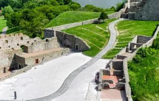 Bratislava in Dunaj