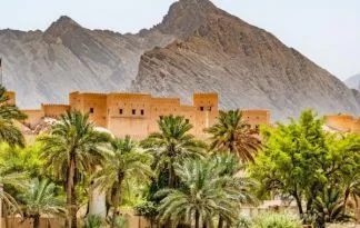 Oman – biser med morjem, puščavo in gorami, 8 dni