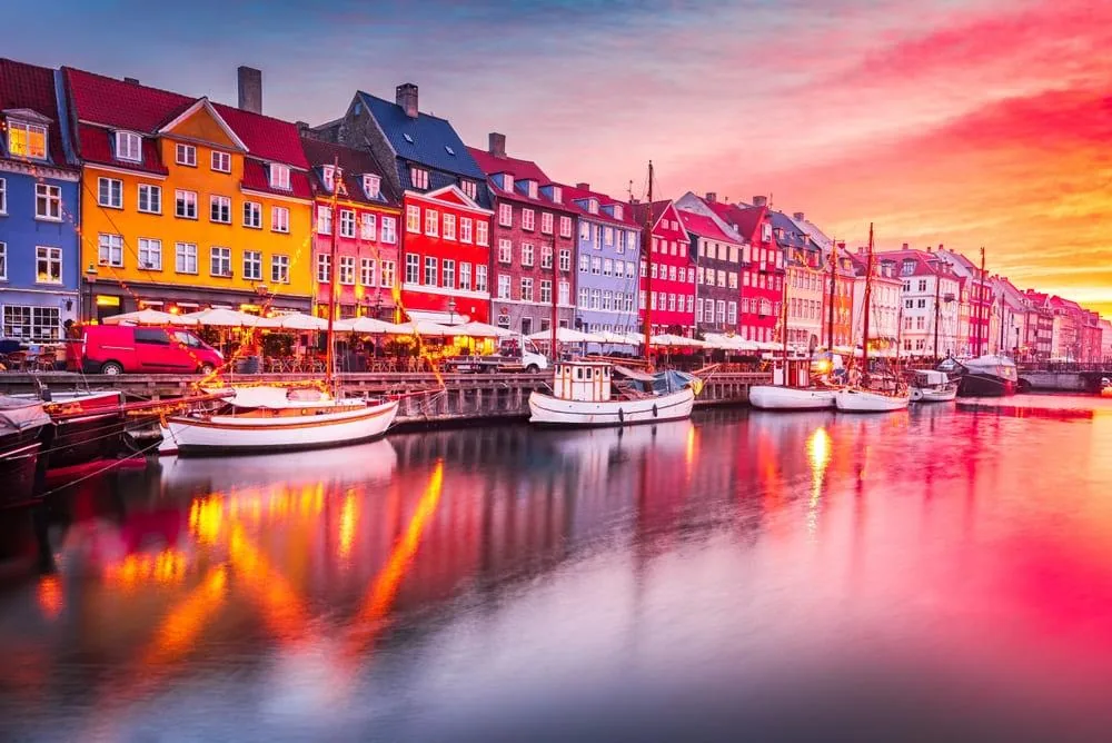 Danska, barviti Kopenhagen in zgodbe nordijskih legend – galerija 1