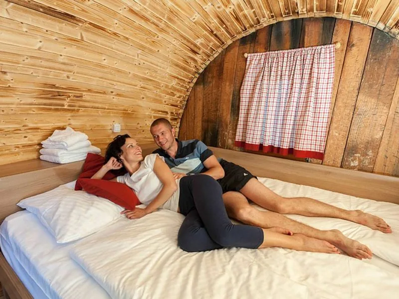 Slovenija, Terme Ptuj, Glamping Vinsko selo – galerija 1