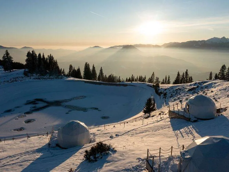 Slovenija, Golte, Glamping Kupola Montis – galerija 2
