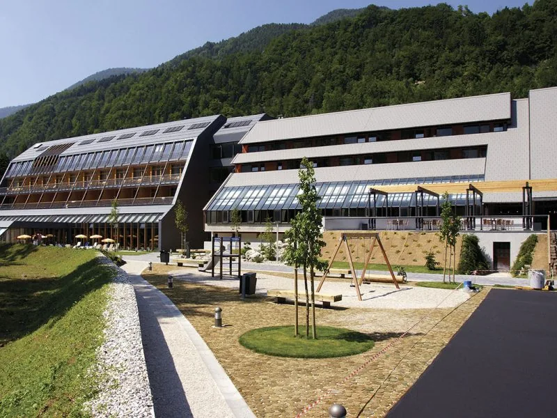 Slovenija, Gozd Martuljek, Kranjska Gora, Hotel Špik – galerija 1