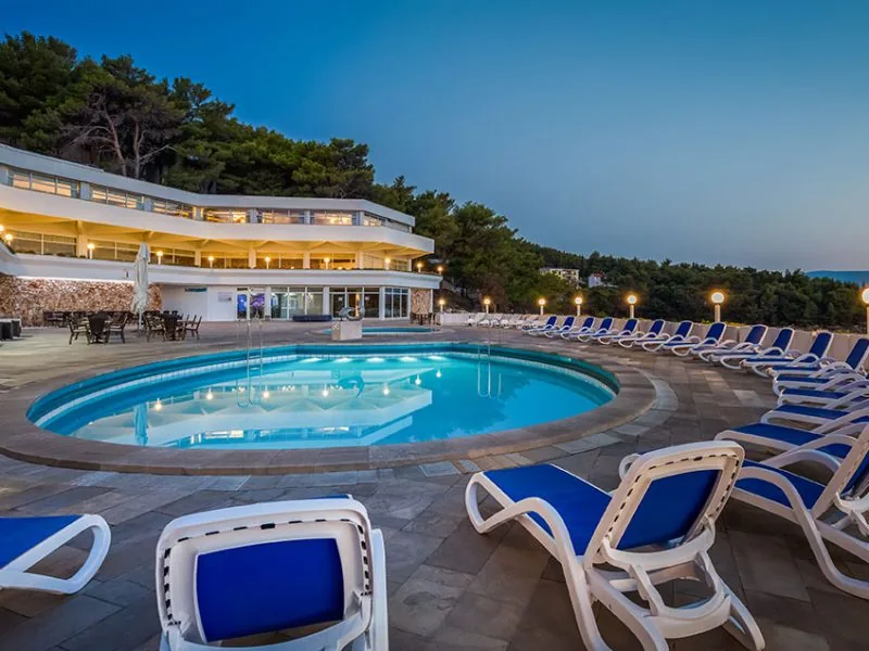 Hrvatska, otok Hvar, Jelsa, Fontana Resort & Fontana Bayside Park – galerija 1